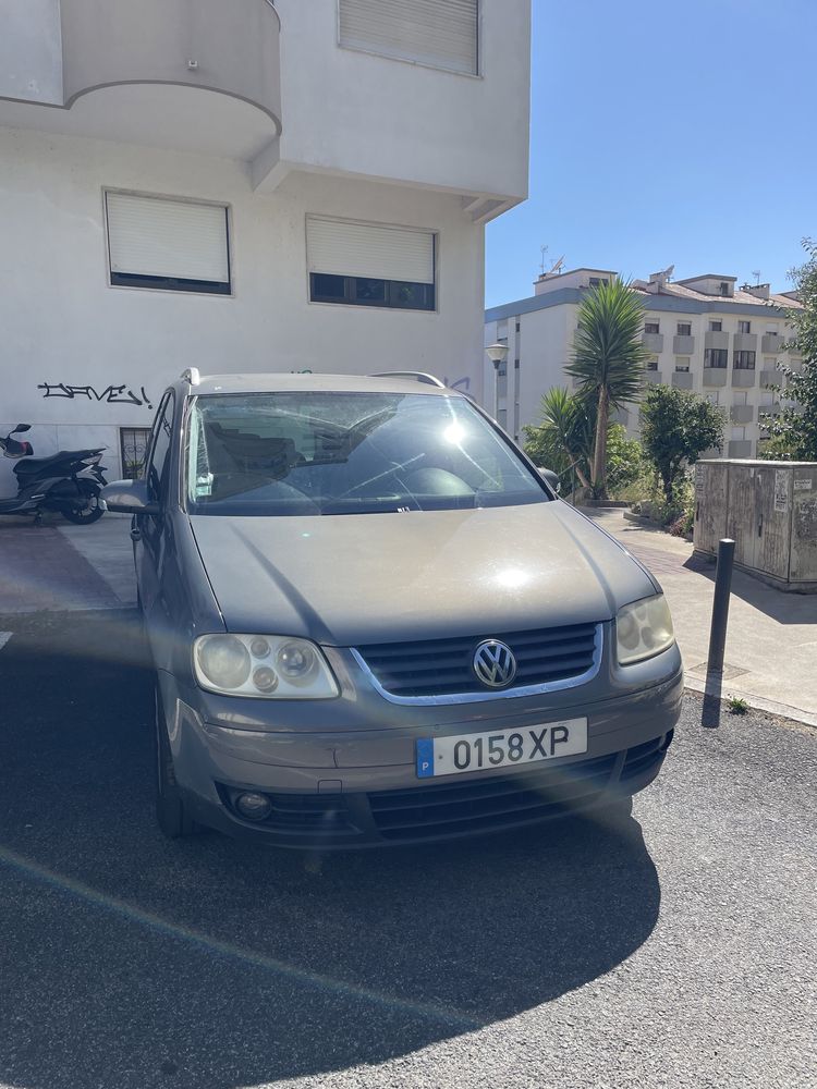 VW Touran 2004. 284000km