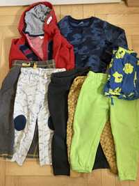 Paka 92 ( 5 spodni, 2 bluzy i piżama