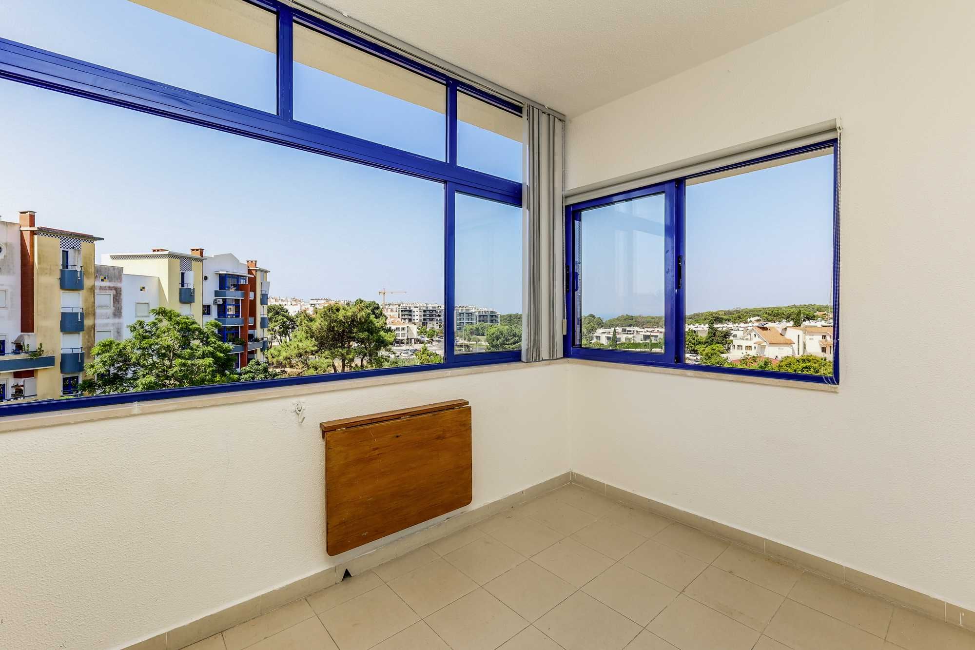Apartamento Familiar T2 com Vista Mar na Charneca de Caparica