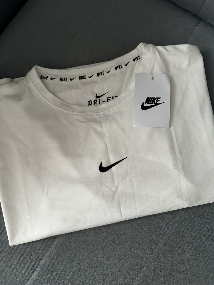 Top bluzka Nike ….