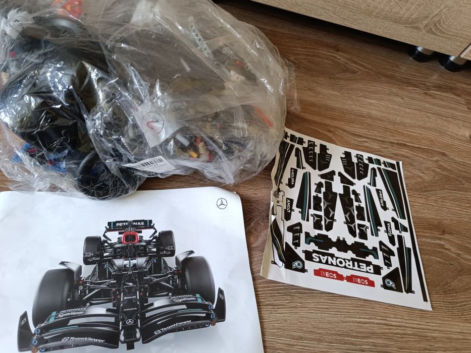 Klocki 42171 Technic Mercedes-AMG F1 W14 E Performance, 1642 elementy