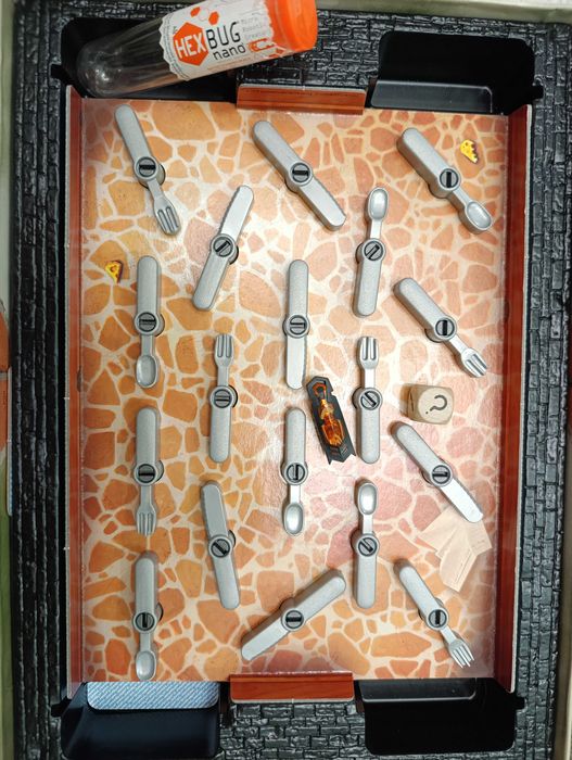 Настільна гра Кукарача, жуки на кухні. Bugs in the Kitchen