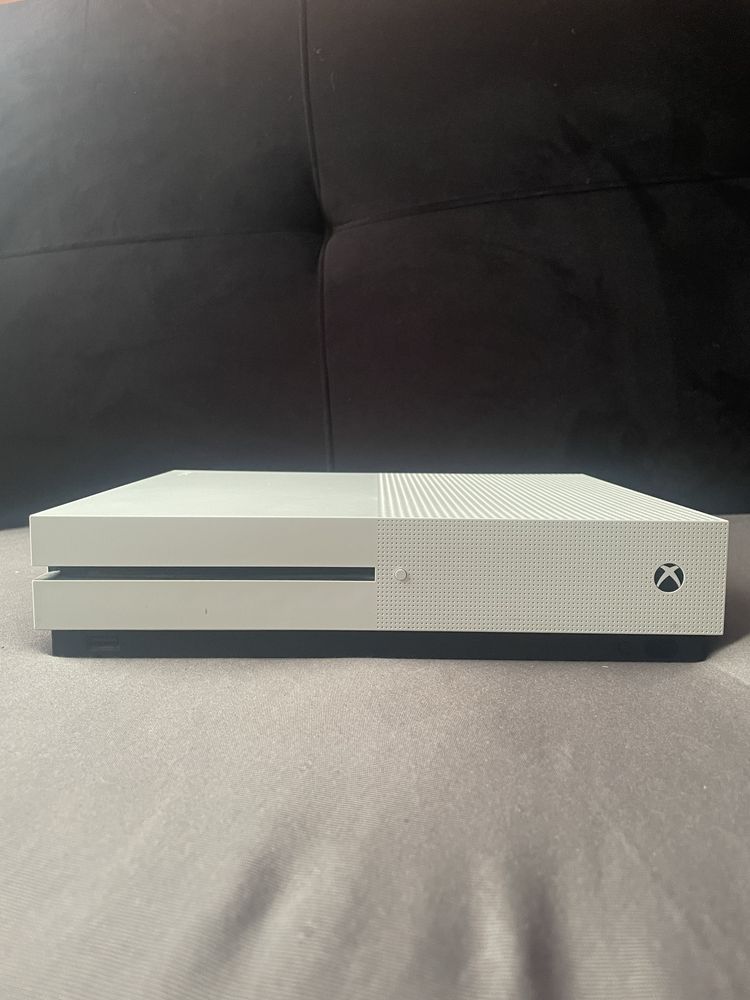 xbox one s 500gb bez pada