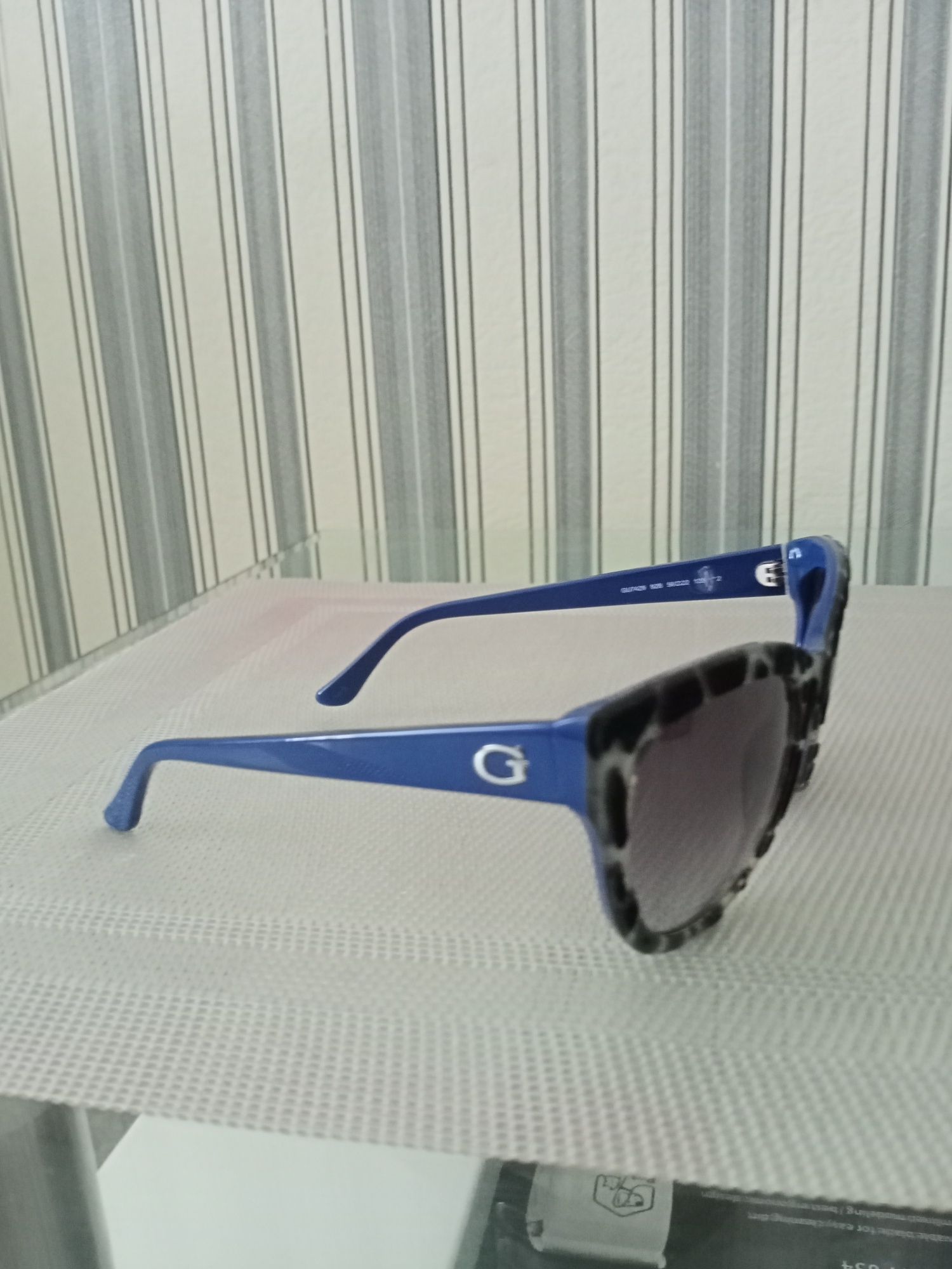 Солнечные очки Guess.original