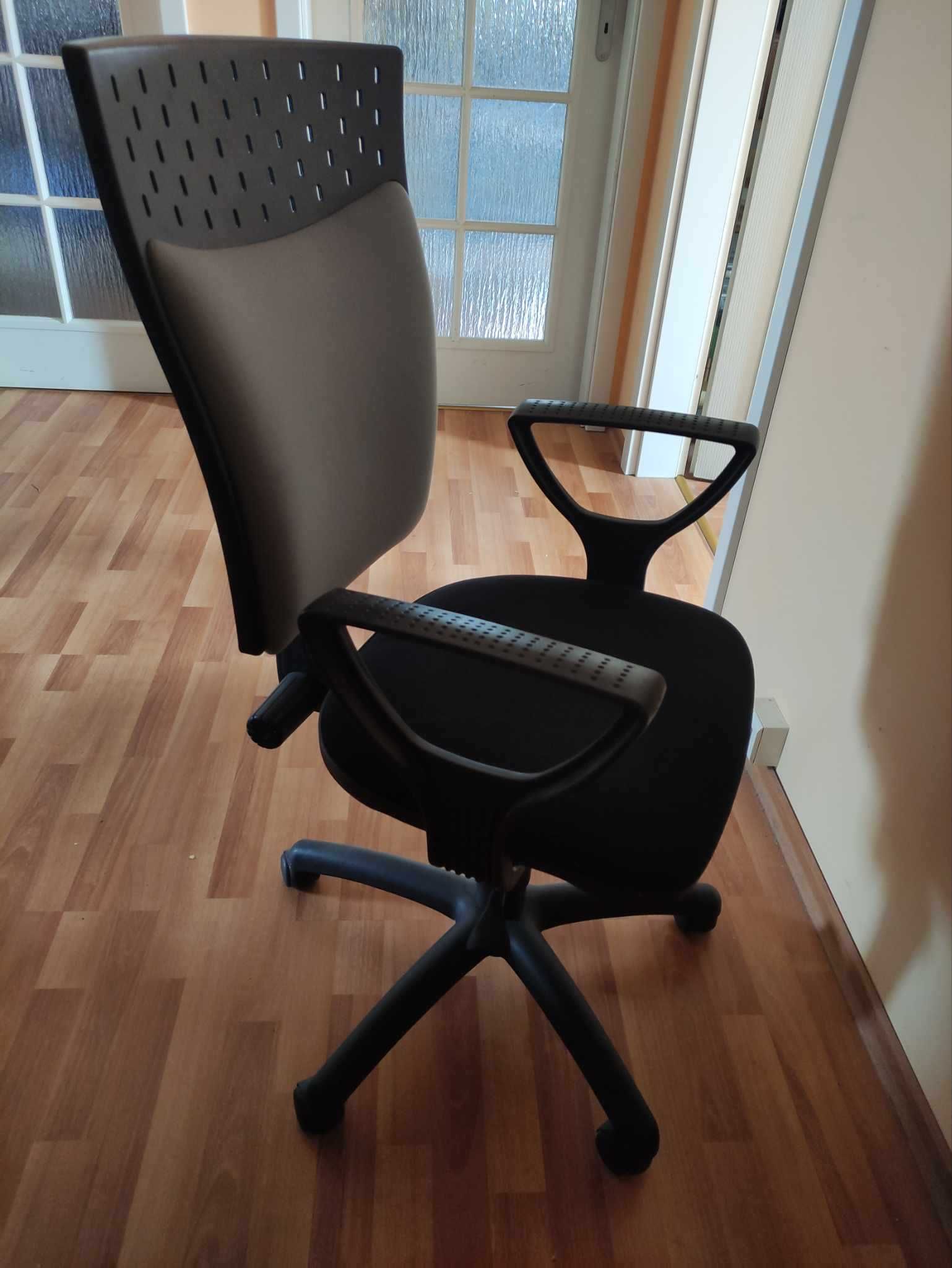Fotel biurowy obrotowy krzesło biurowe