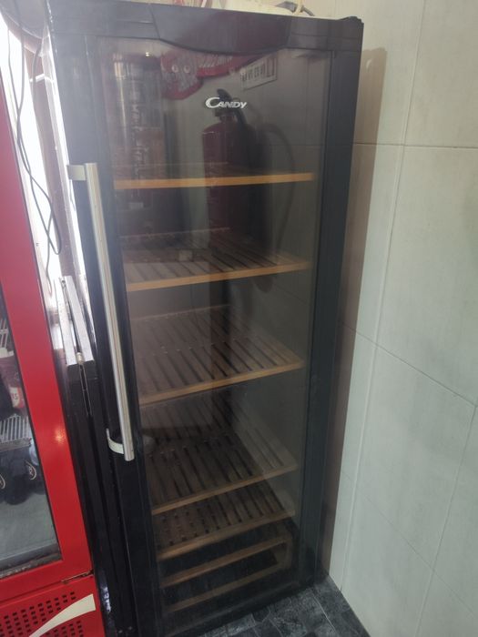 Arca de vinhos candy