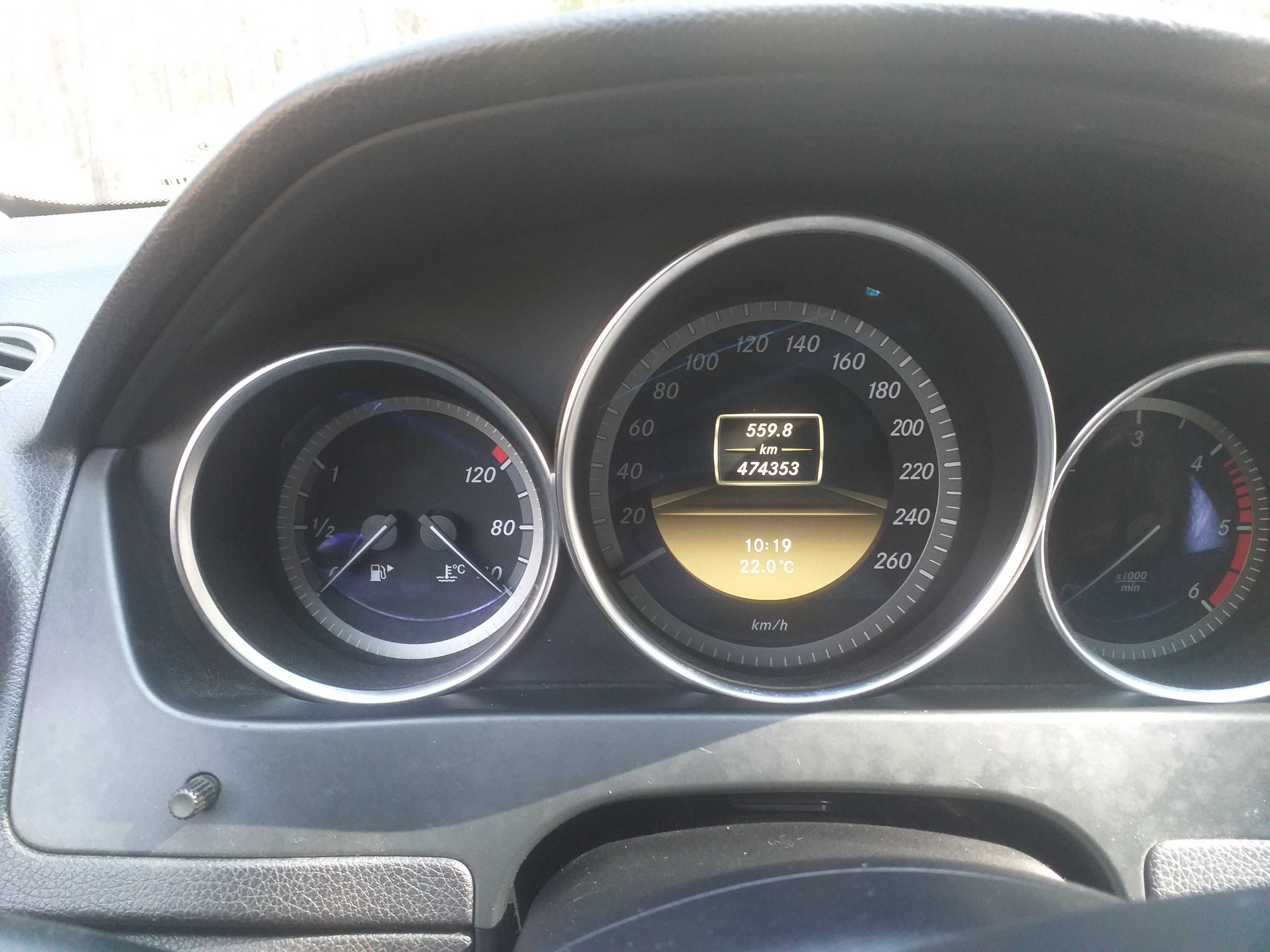 Carrinha Mercedes-Benz C220 CDI