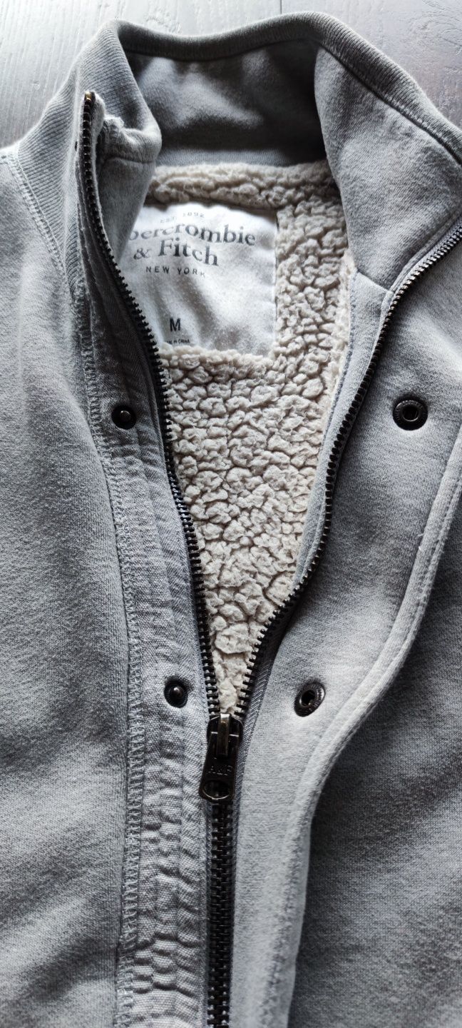 Abercrombie and Fitch kurtka bluza z misiem M