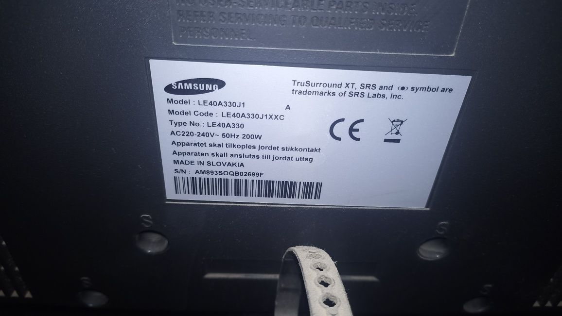 telewizor samsung 40" cali , kabel zasilający , pilot sprawny  2x HDMI