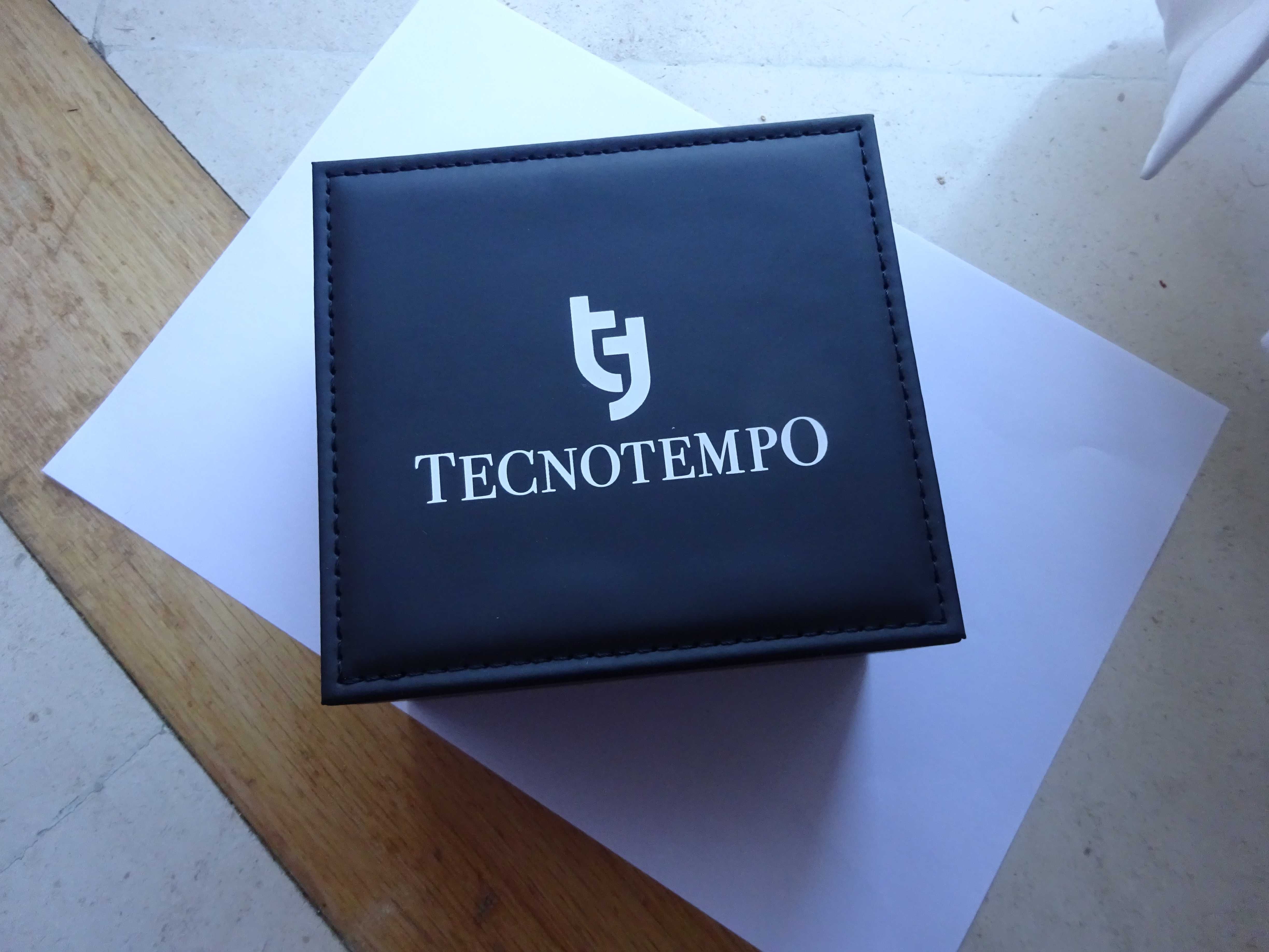 Relógio Tecnotempo GMT Voyager