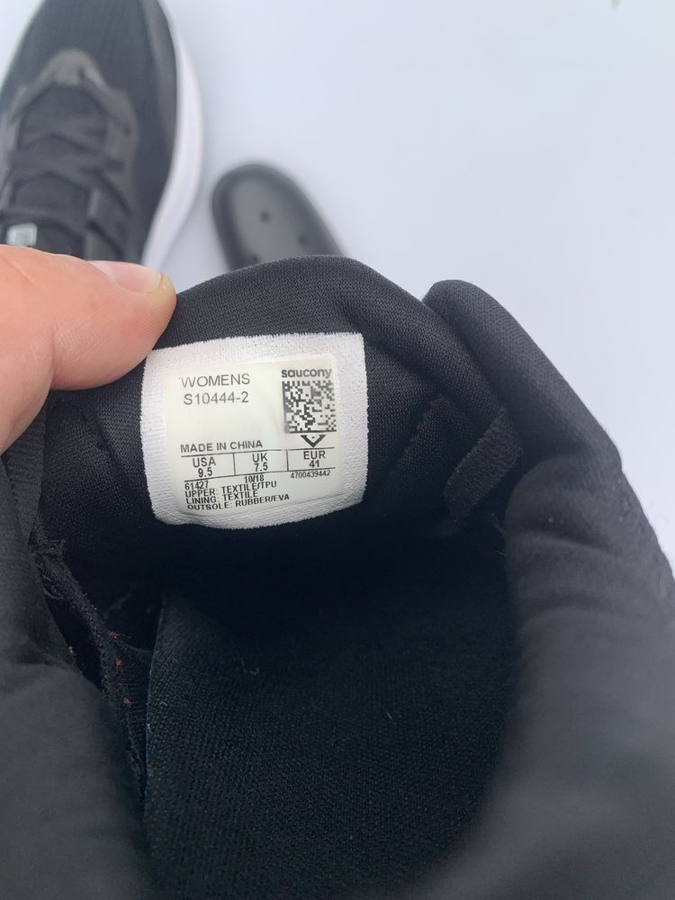 Кросівки saucony everun 41 розмір 26 см