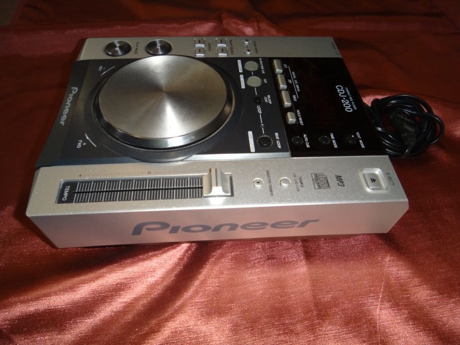 Продам Вертушки Pioneer CDJ-200 пара, не использовались, как новые