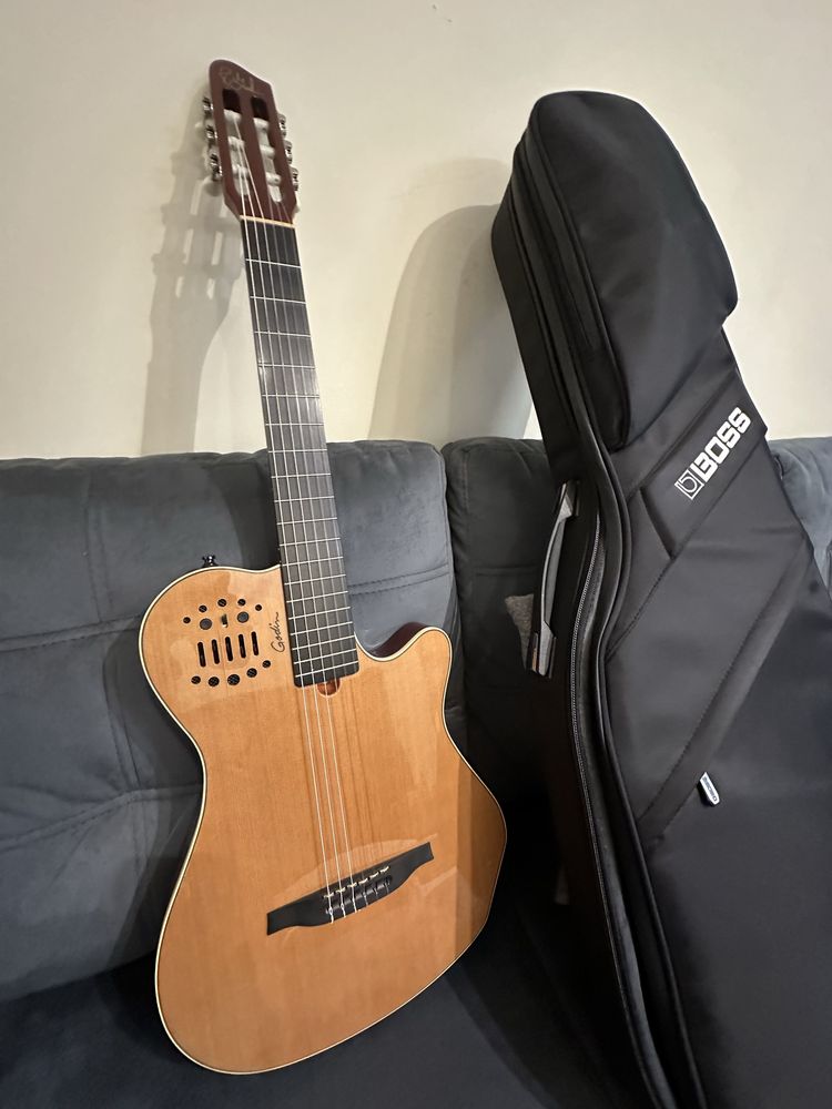 Godin Multiac Grand Concert SA - Como Nova
