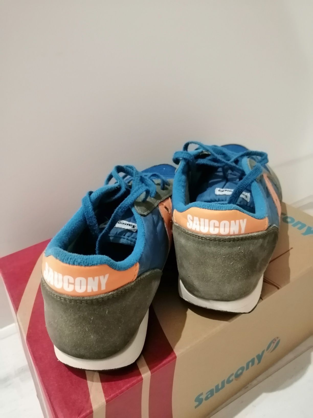 Кроссовки saucony