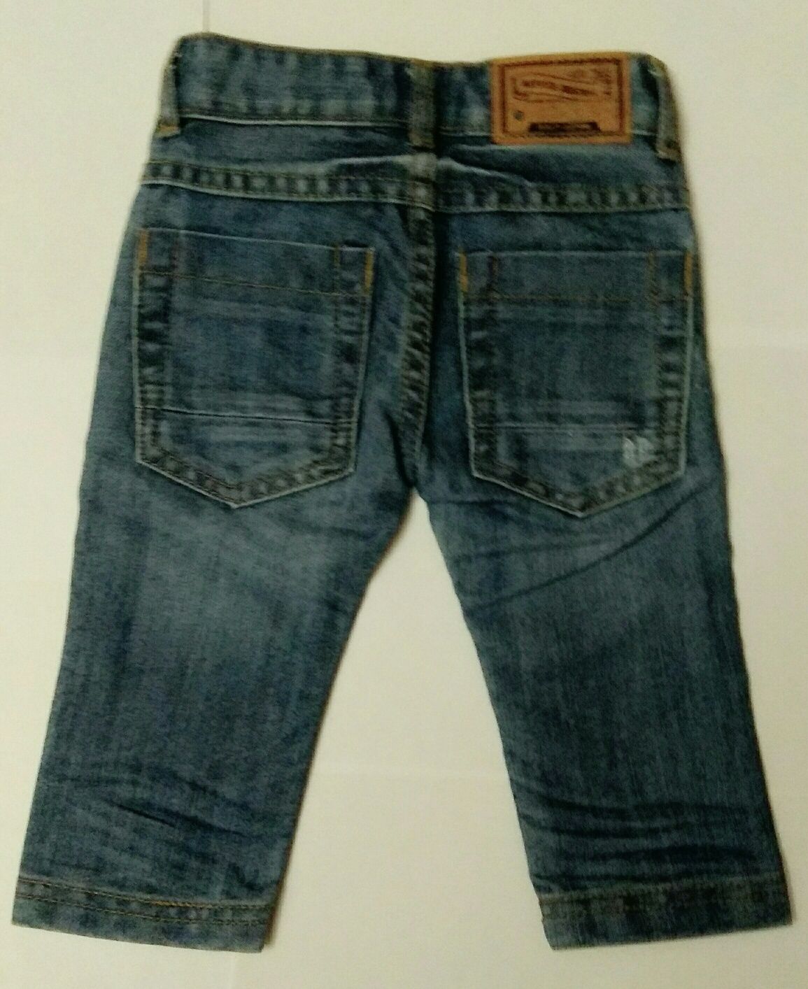 Дитячі джинси для хлопчика чи дівчинки