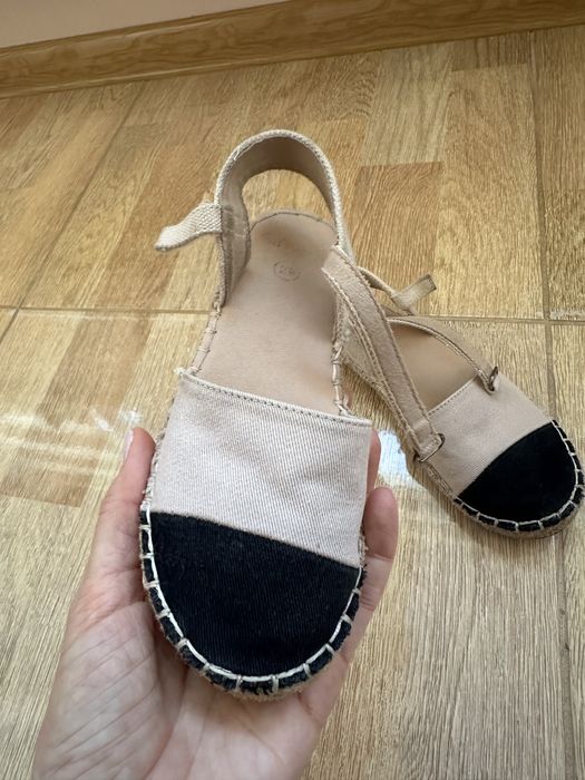 Продам дитячі балетки Sinsey