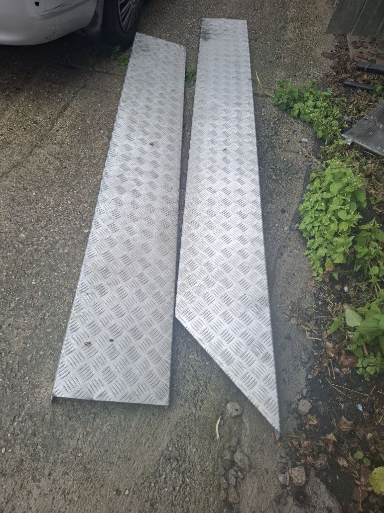Blacha ryflowana aluminiowa na schodek, próg