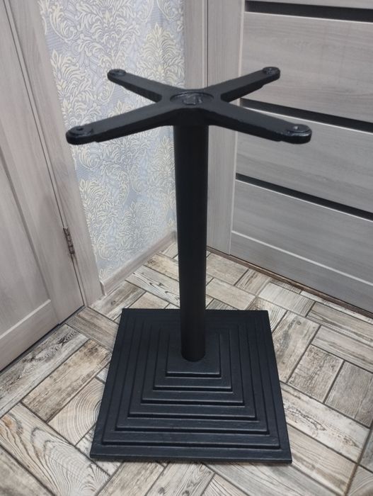 Опори для столів різні