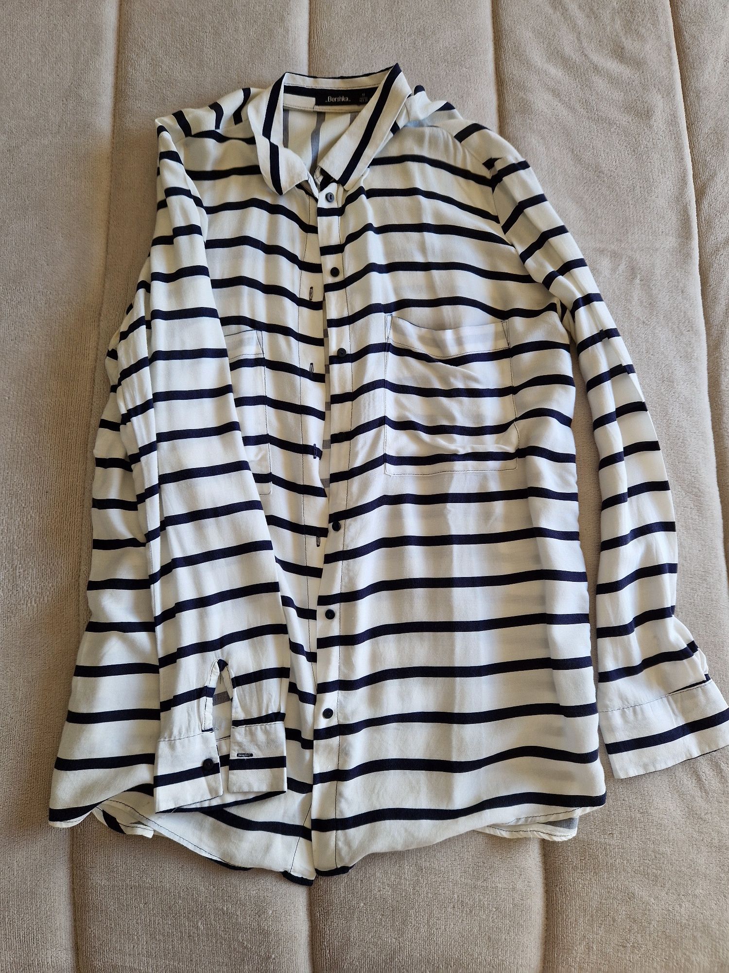 Camisa riscas azul e branco
