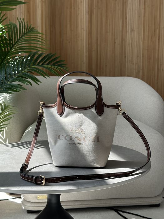 Сумка Coach Hanna Bucket Bag With Horse/Carriage Print