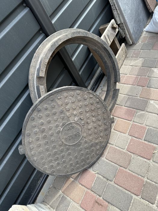 Каналізаційний Люк полімерний 4,5т. (EN 124)