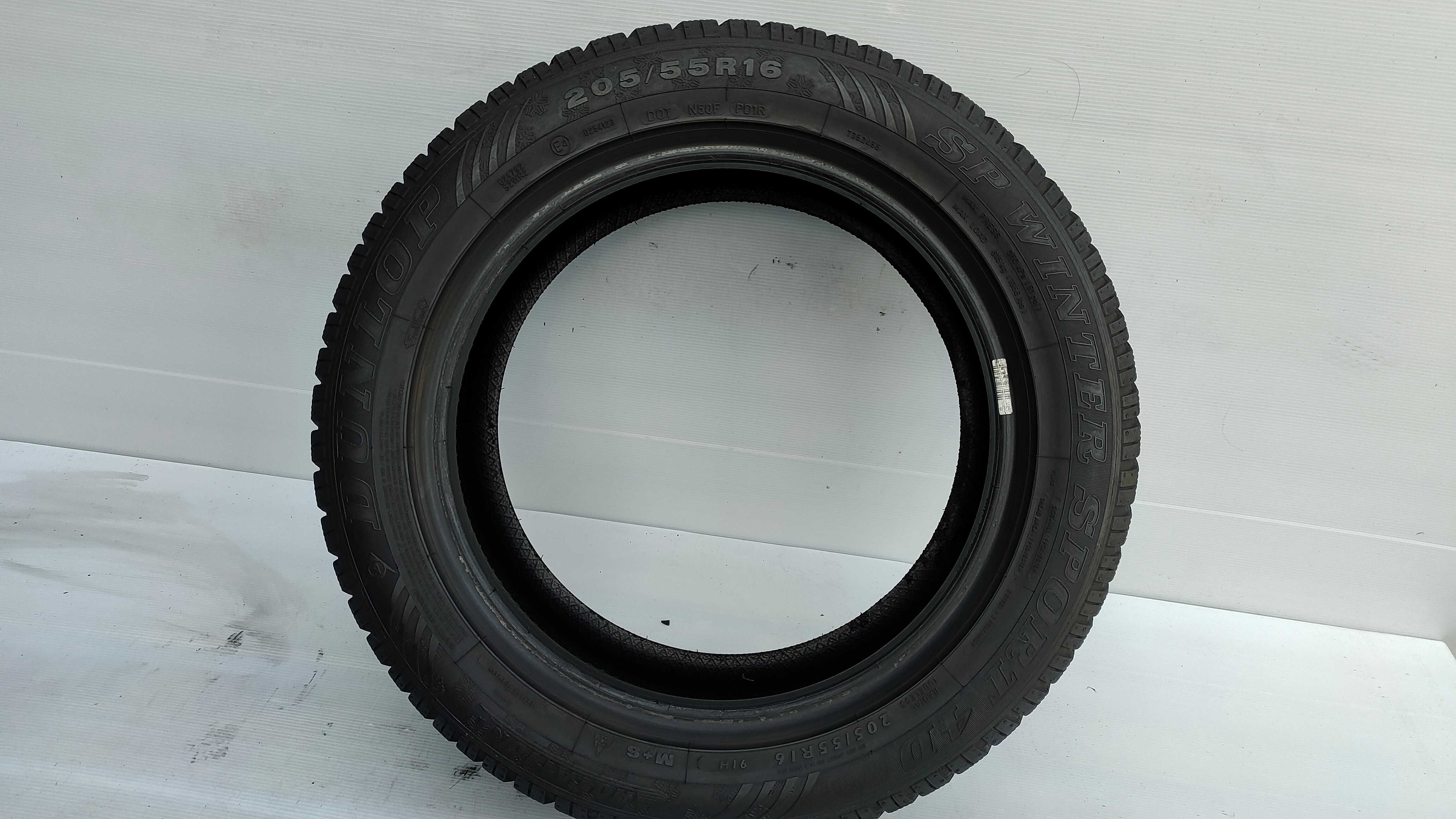 Opony Zimowe 205/55/16 Dunlop 4szt