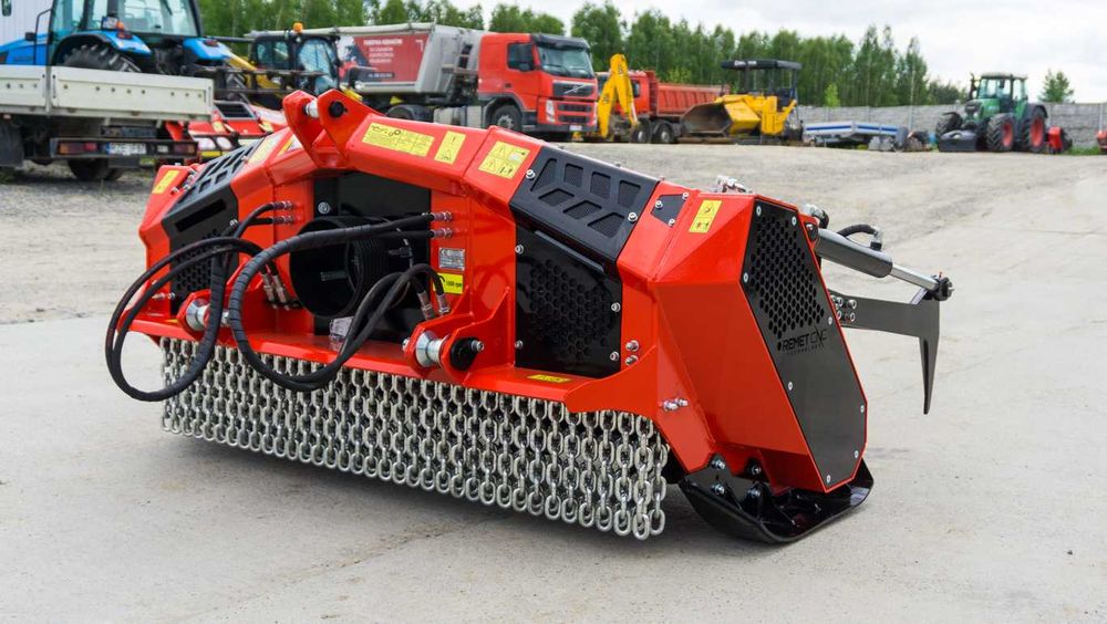 Mulczer leśny, frezarka krusząca F4-175 REMET CNC TECHNOLOGY