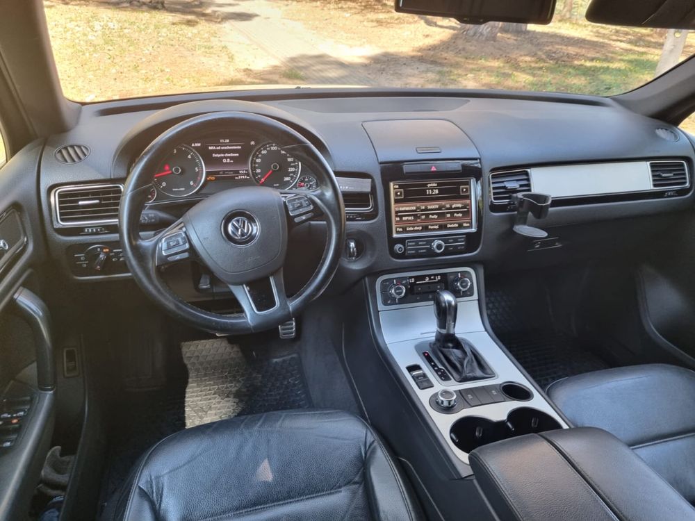 Vw Touareg 7p 3.0 TDI CASA bez Pneumatyki