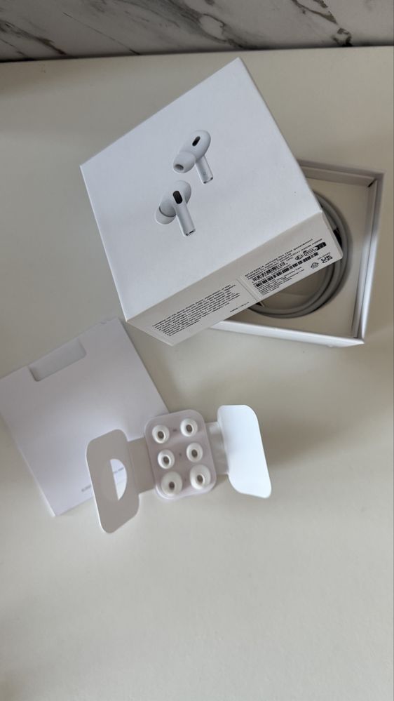 Apple AirPods Pro 2 (USB-C)