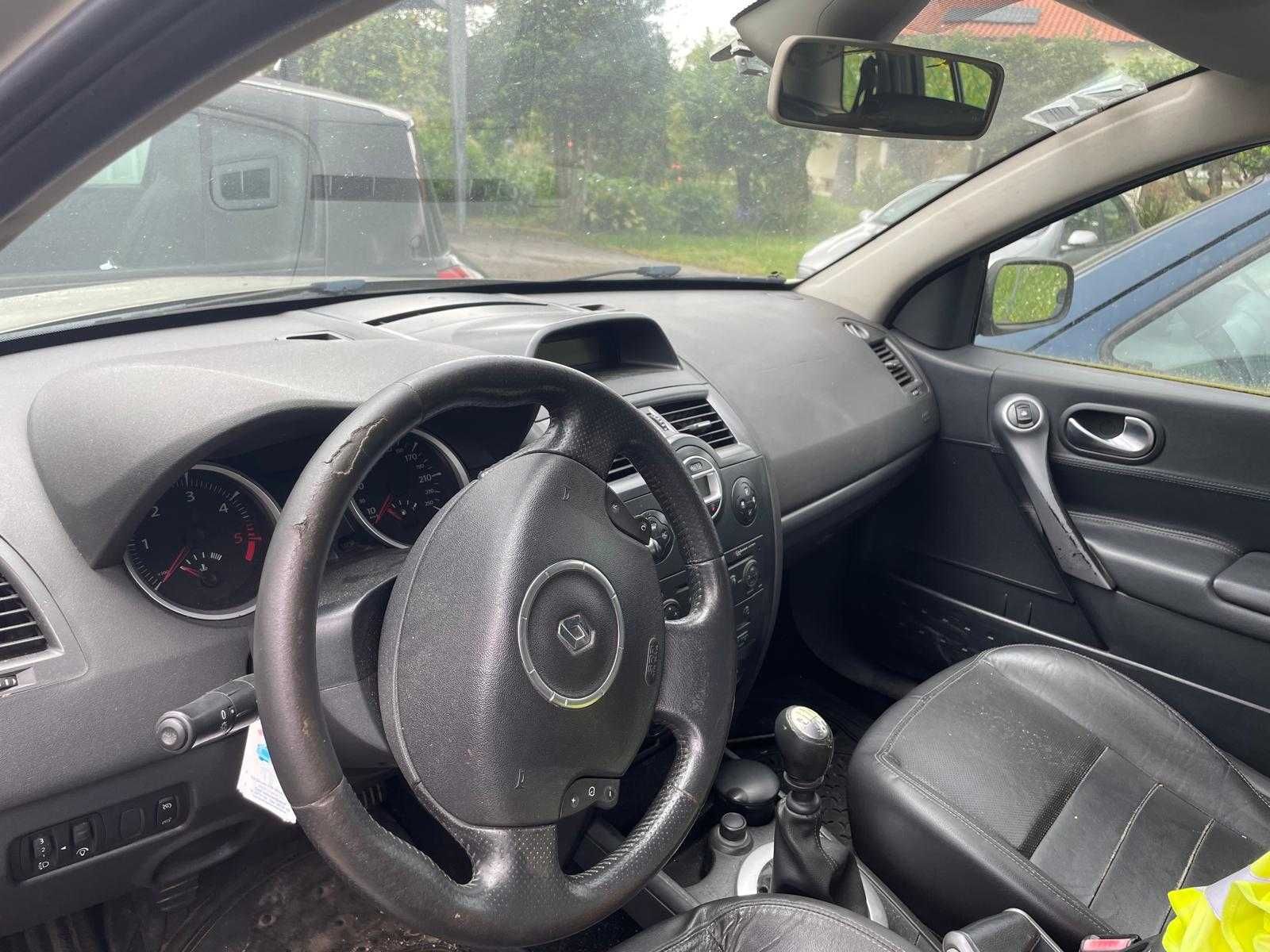 Renault Megane 1.5 bom estado mas sem motor