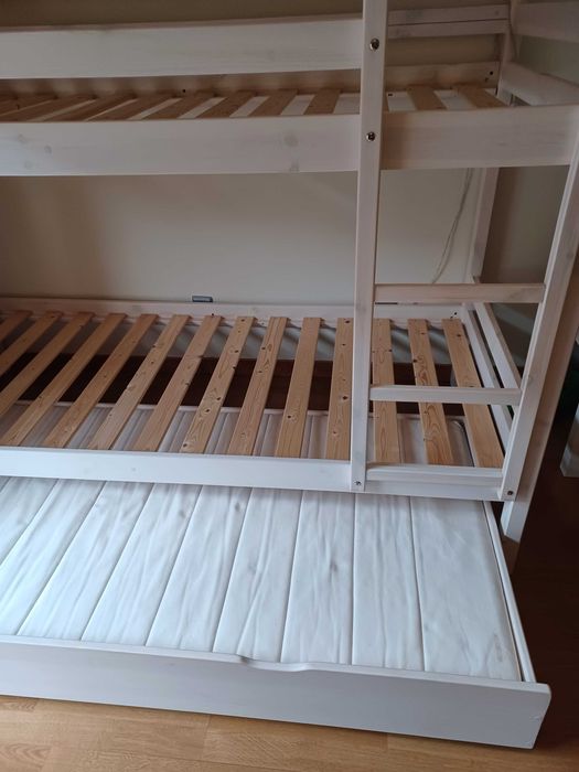 Cama beliche com 4 lugares