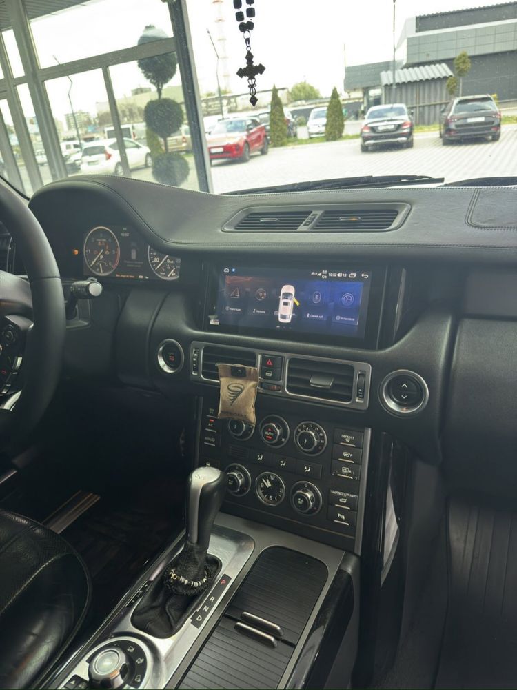 Land Rover Vogue 2010