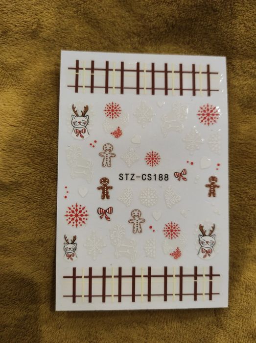 Naklejki na paznokcie