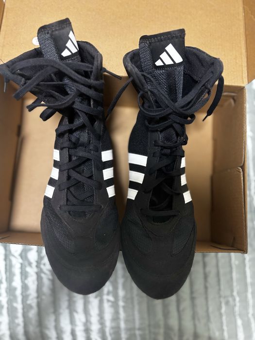 Adidas Box Hog 2.0