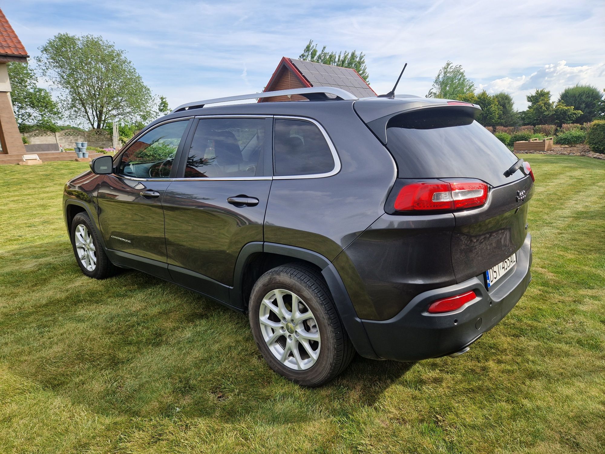 Jeep Cherokee KL 2014 2.4 ben.+gaz 131500 km pełna historia