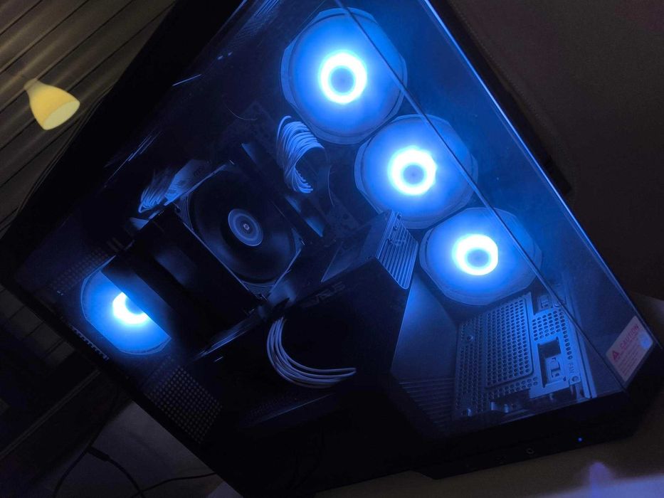 PC 5 9600X + RX 9060 XT