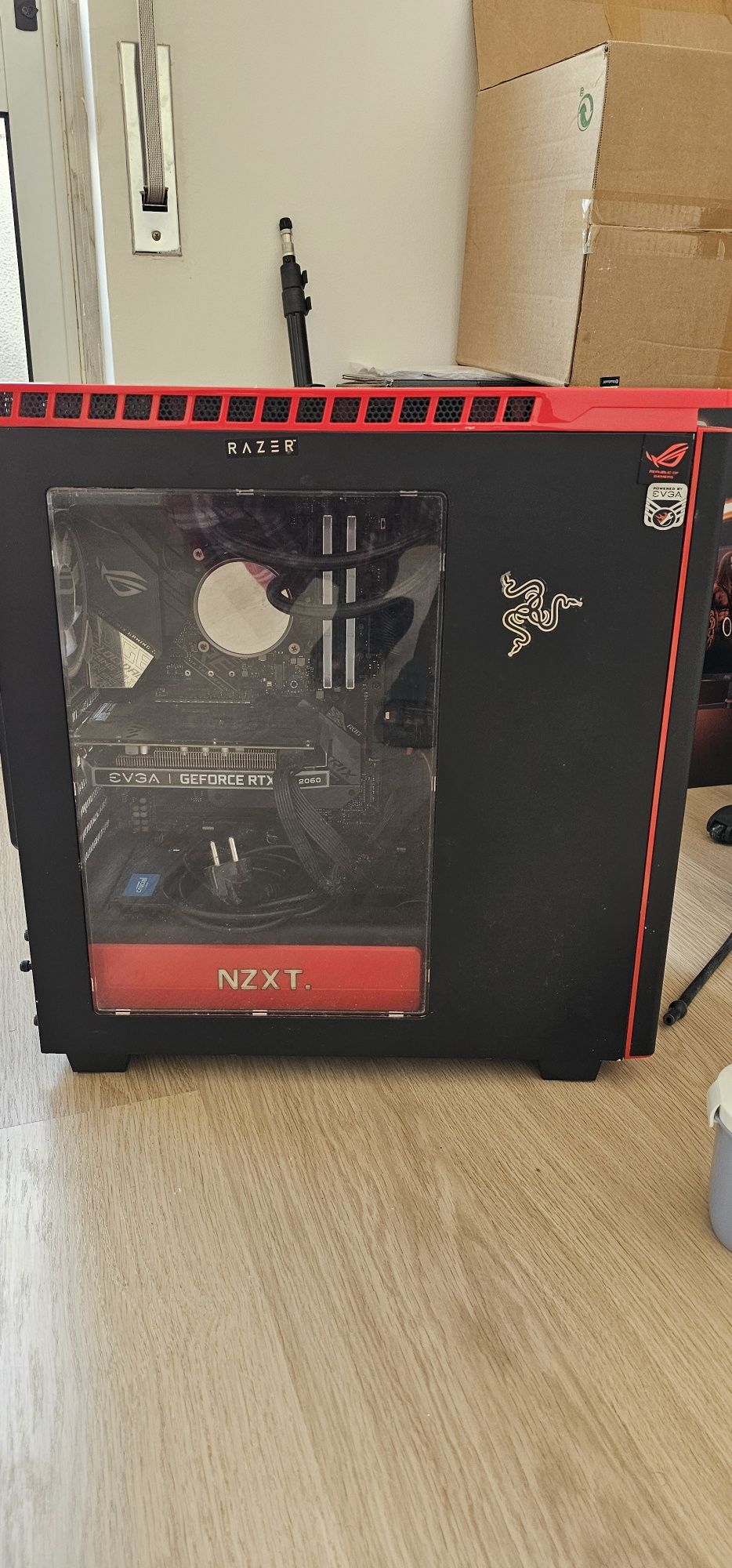 Vendo : Torre gamer placa mãe Asus Rog Strix  Gaming,  Ran :16