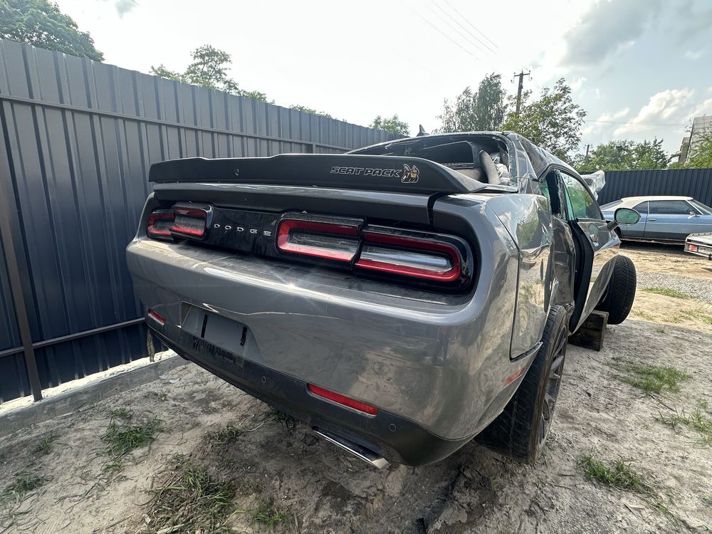 Dodge Challenger, hemi, по запчастинах