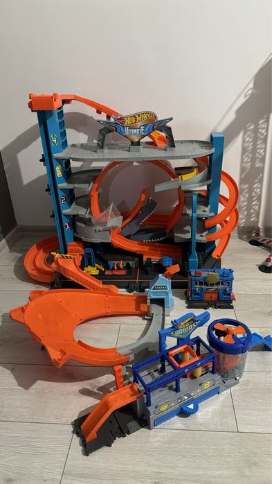 Парковка гараж Hot Wheels City / Хот Вілс