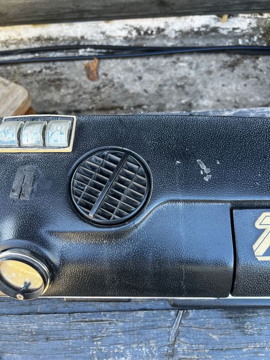 В зборі панель ваз 2106