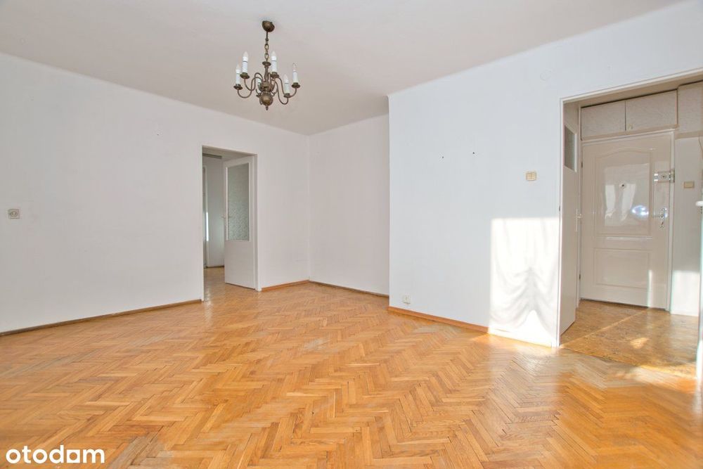 3-pokojowe 54m2 na I piętrze bloku w centrum, 1go Maja.