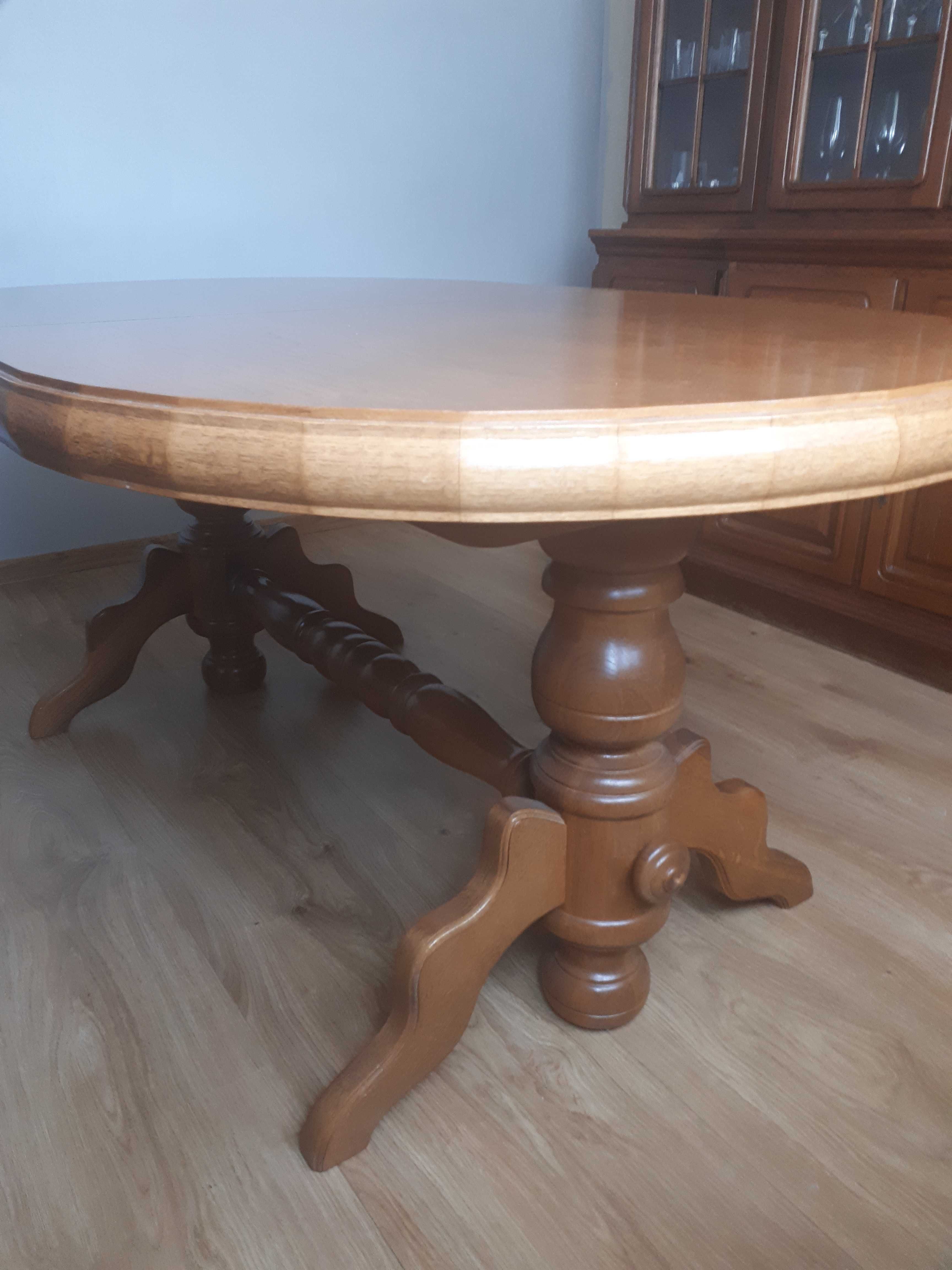 Drewniany owalny stół + 6 krzeseł