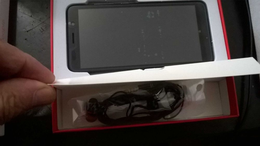 smartphone dual sim android 9 novo