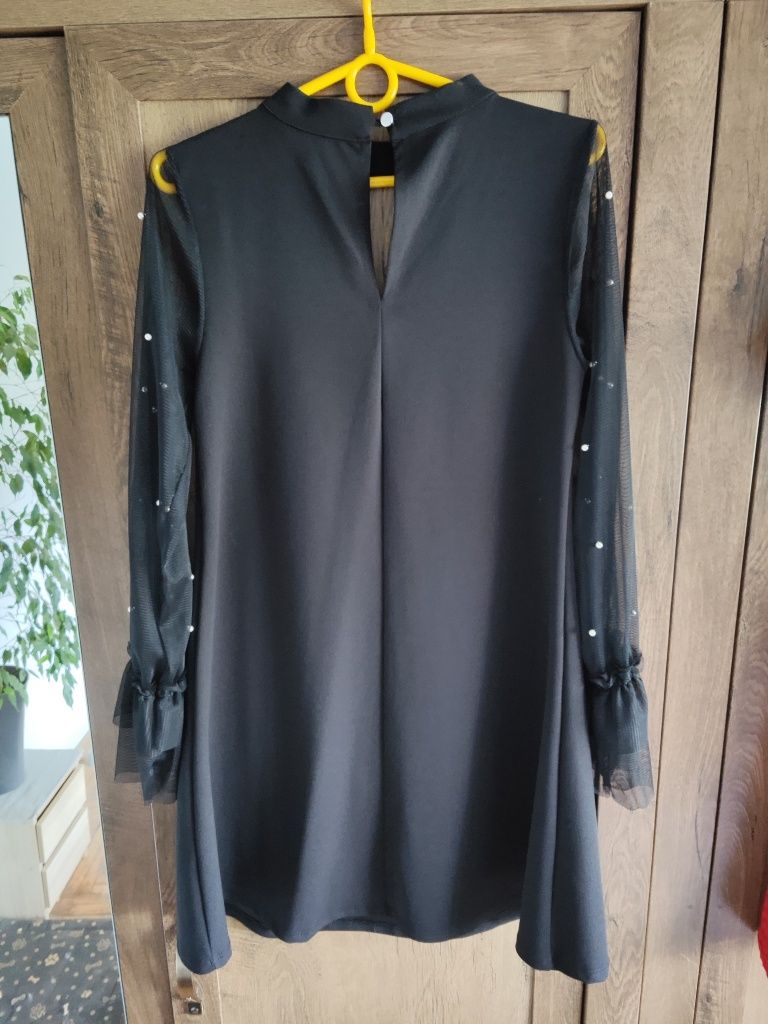 Czarna elegancka sukienka