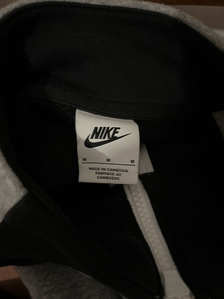 Casaco Nike (preto, branco,cinza)