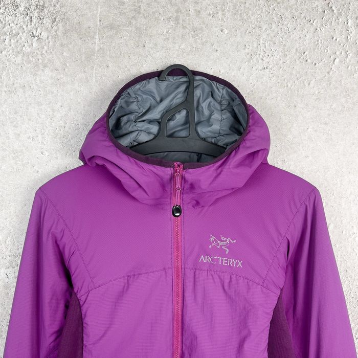 Жіноча Вінтажна куртка Arc'teryx Atom S