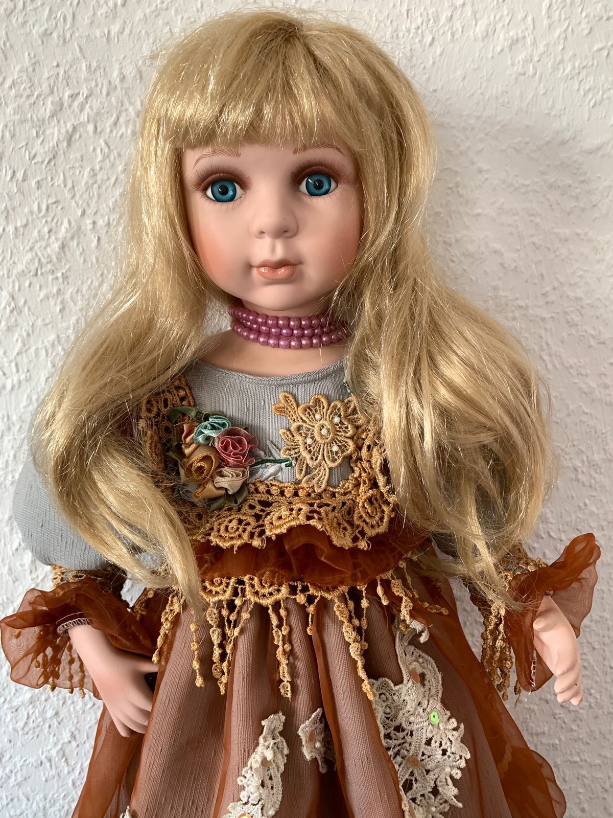 Lalka porcelanowa