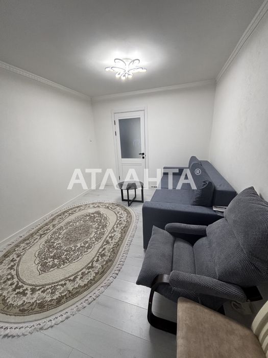 Черемушки. Продам 2 ком.квартиру с ремонтом.Средний этаж/Филатова