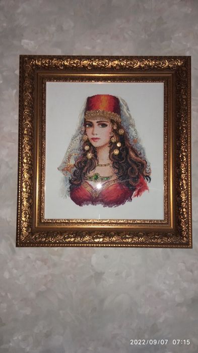 Продам картину вышитую