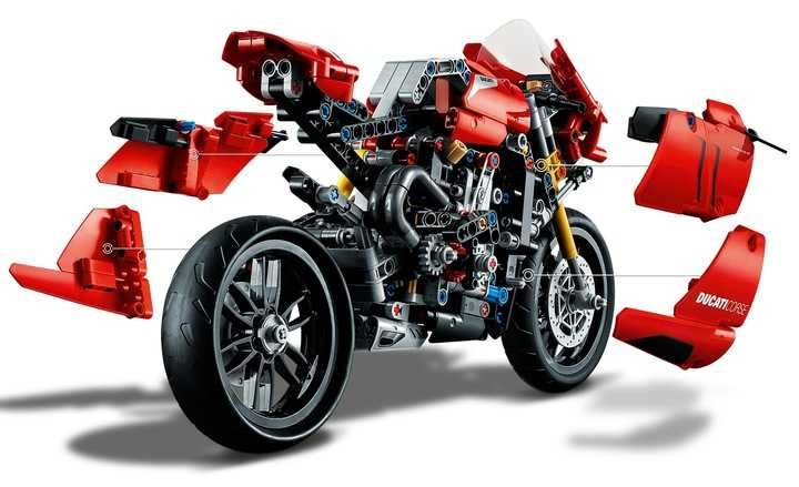 LEGO Technic Ducati Panigale V4 R 42107 czerwony motocykl motor